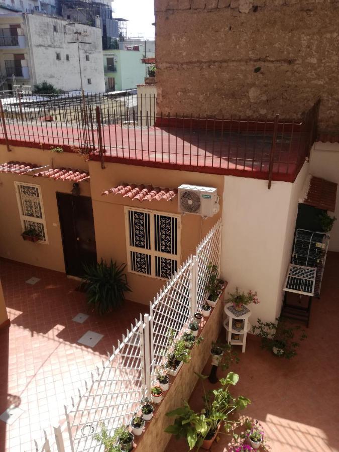 Vomero House With Free Parking 410 Cm Napels Buitenkant foto