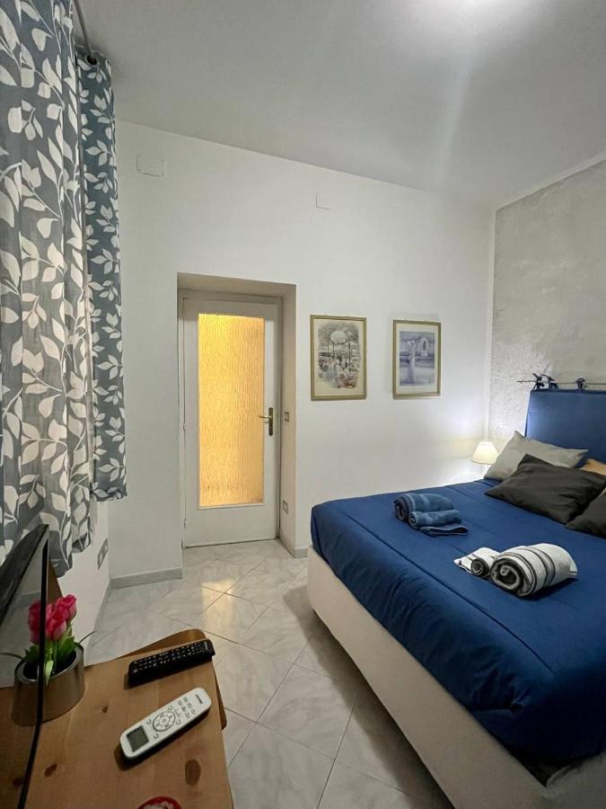 Vomero House With Free Parking 410 Cm Napels Buitenkant foto